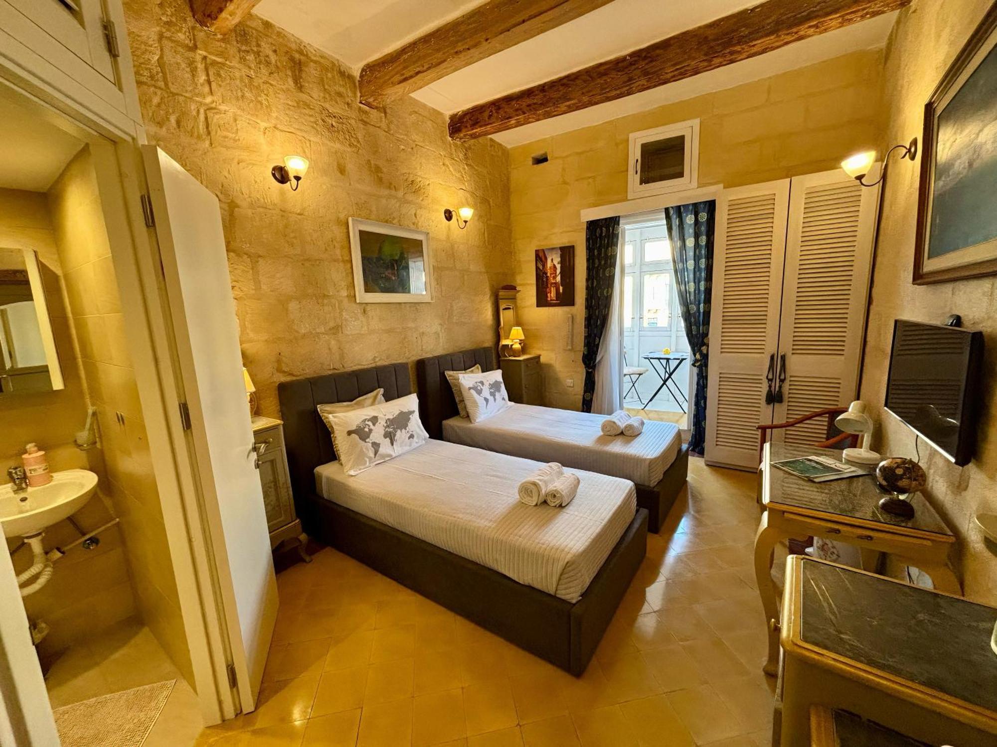 The Knight - Heritage & Art Home At Birgu Square Exterior foto